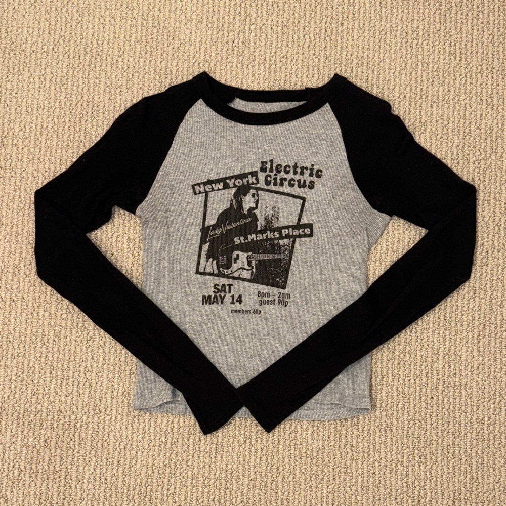 Brandy Melville Gray and Black Long Sleeve Tee